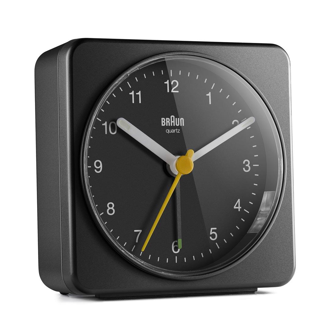 BRAUN × fragment design BC03GFU / ブラック BC03 Braun classic analogue alarm clock - black – Braun Clocks